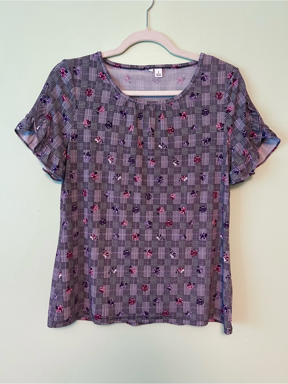 ELLE Purple Bitsy Floral Plaid Stretchy Blouse Ruffled Split Sleeves Size Small